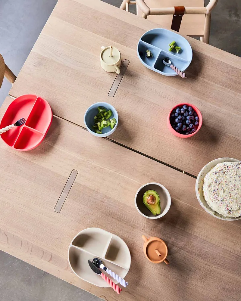 Enkei Suction Bowl von OYOY Living Design – Ambientefoto
