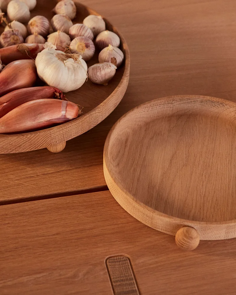 Inka Wood Tray Round van OYOY Living Design – sfeerfoto