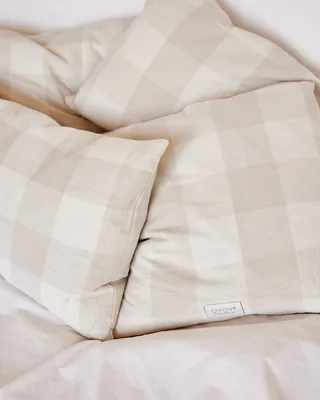 Chess Cushion Cover Long von OYOY Living Design – Ambientefoto 1 von 2