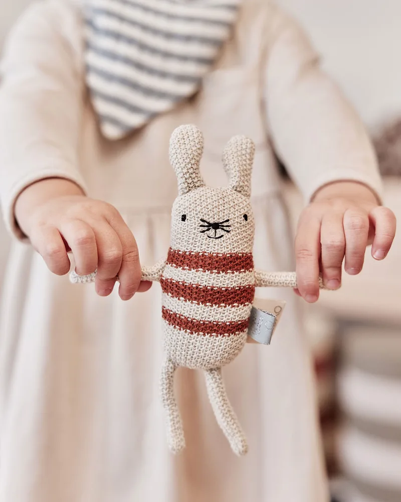 Musetti Mouse Rattle van OYOY Living Design – sfeerfoto