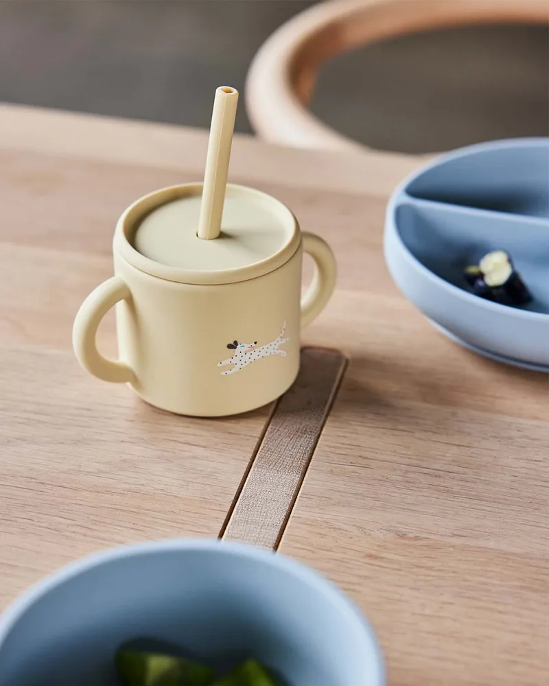 Enkei Cup von OYOY Living Design – Ambientefoto