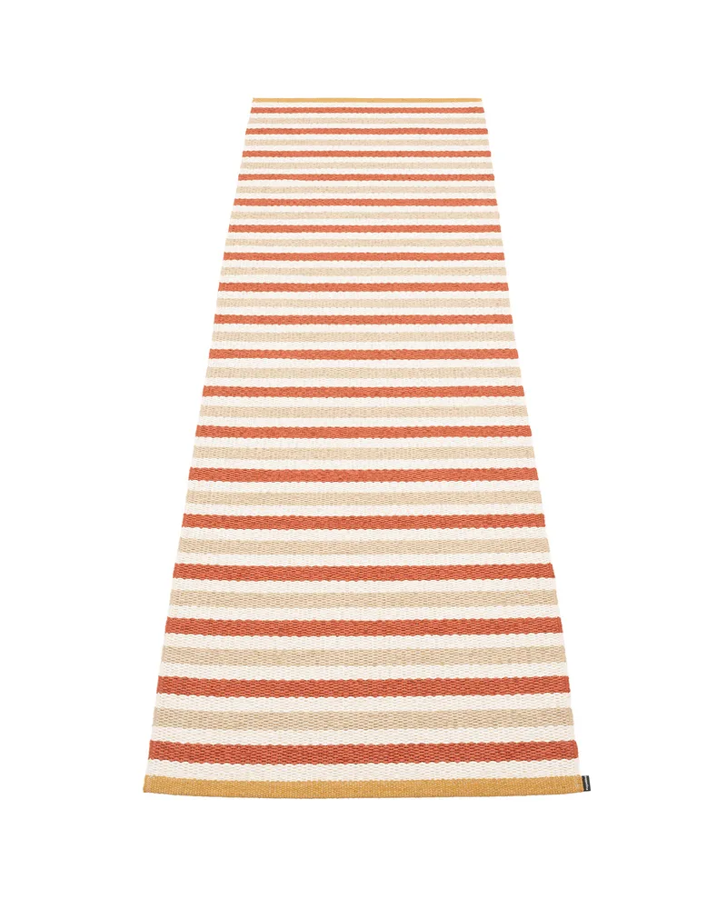 TEO Brick - Runner Rug von Pappelina in Brick, Runner Rug, 70 × 120 cm – Produktfoto