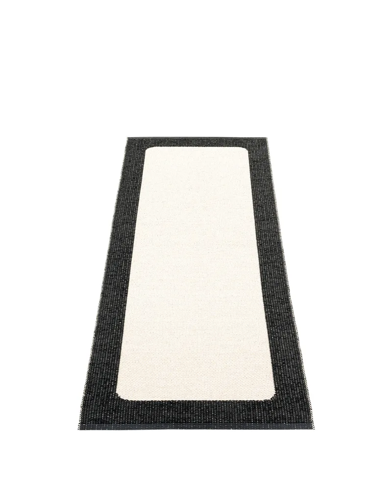 ILDA Black - Runner Rug by Pappelina in Black, Runner Rug, 70 × 120 cm – product photo