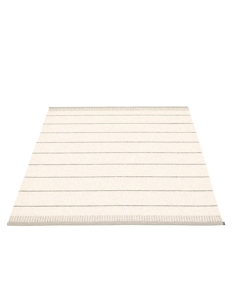 BELLE Warm Grey - Area Rug de Pappelina en Warm Grey, Area Rug, 230 × 320 cm – photo du produit