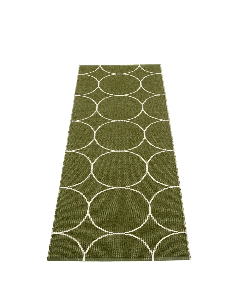 BOO Dark Olive - Runner Rug by Pappelina in Dark Olive, Runner Rug, 70 × 100 cm – product photo