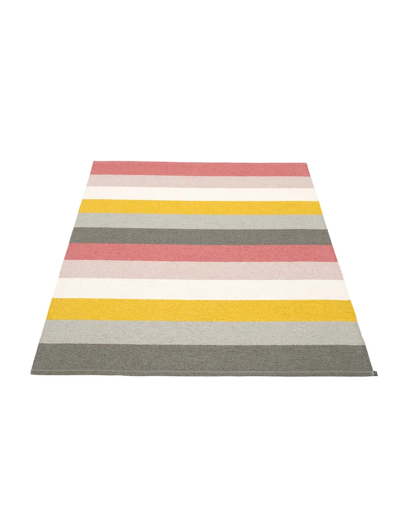 MOLLY Moor - Area Rug van Pappelina in Moor, Area Rug, 140 × 200 cm – productfoto