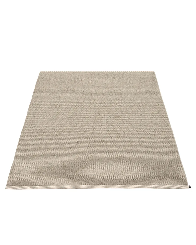 MONO Dark Linen - Area Rug van Pappelina in 180 × 220 cm – productfoto
