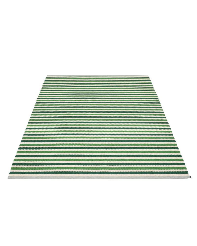 TEO Dark Green - Area Rug van Pappelina in Dark Green, Area Rug, 180 × 260 cm – productfoto