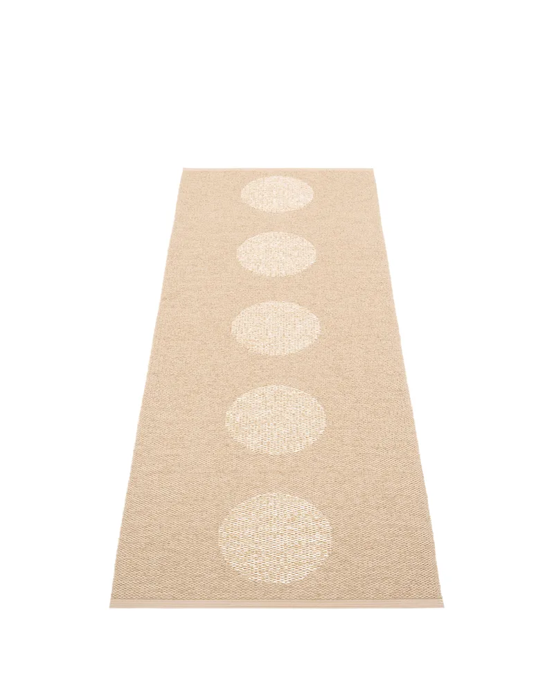 VERA 2.0 Beige - Runner Rug by Pappelina in Beige, 70 × 120 cm – product photo