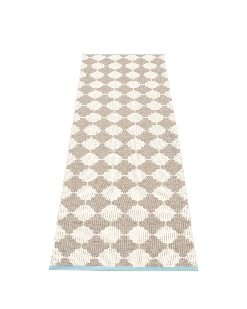 MARRE Mud - Runner Rug van Pappelina in Mud, Runner Rug, 70 × 150 cm – productfoto