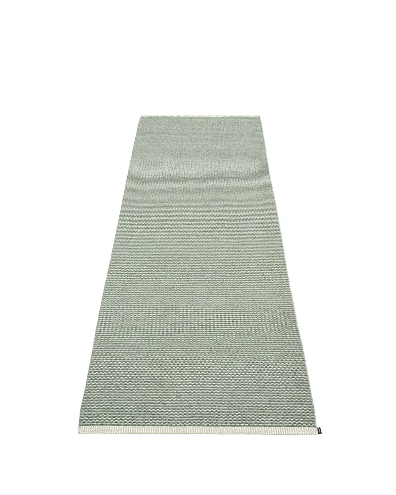 MONO Sage - Runner Rug von Pappelina in 60 × 150 cm – Produktfoto