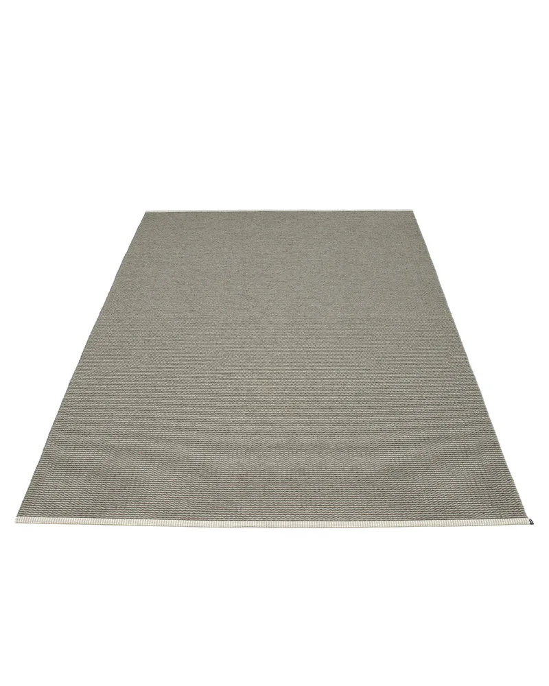 MONO Charcoal - Area Rug van Pappelina in 180 × 220 cm – productfoto