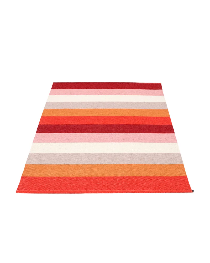 MOLLY Sunset - Area Rug von Pappelina in Sunset, Area Rug, 140 × 200 cm – Produktfoto