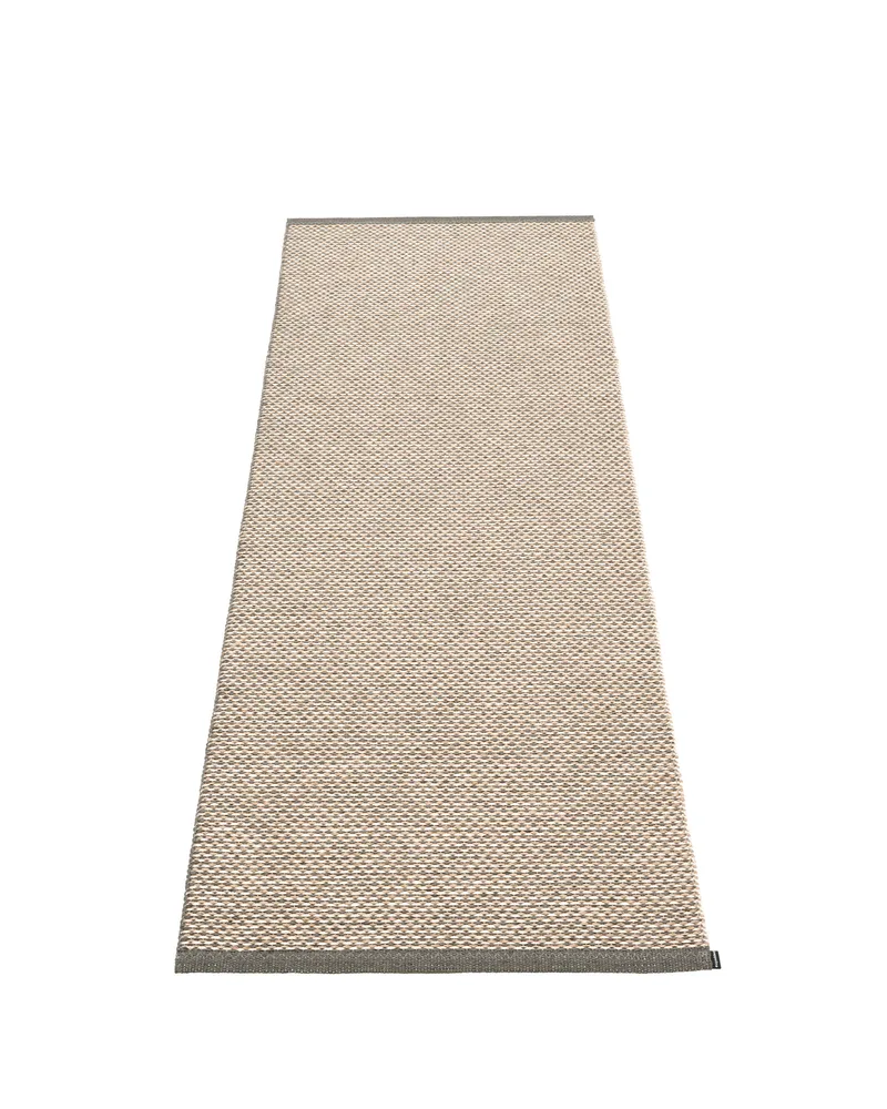 EFFI Charcoal - Runner Rug de Pappelina en Charcoal, Runner Rug, 60 × 125 cm – photo du produit