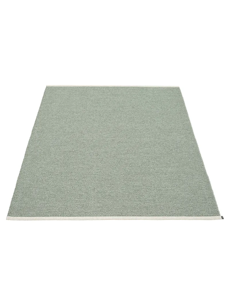 MONO Sage - Area Rug de Pappelina en 180 × 220 cm – photo du produit