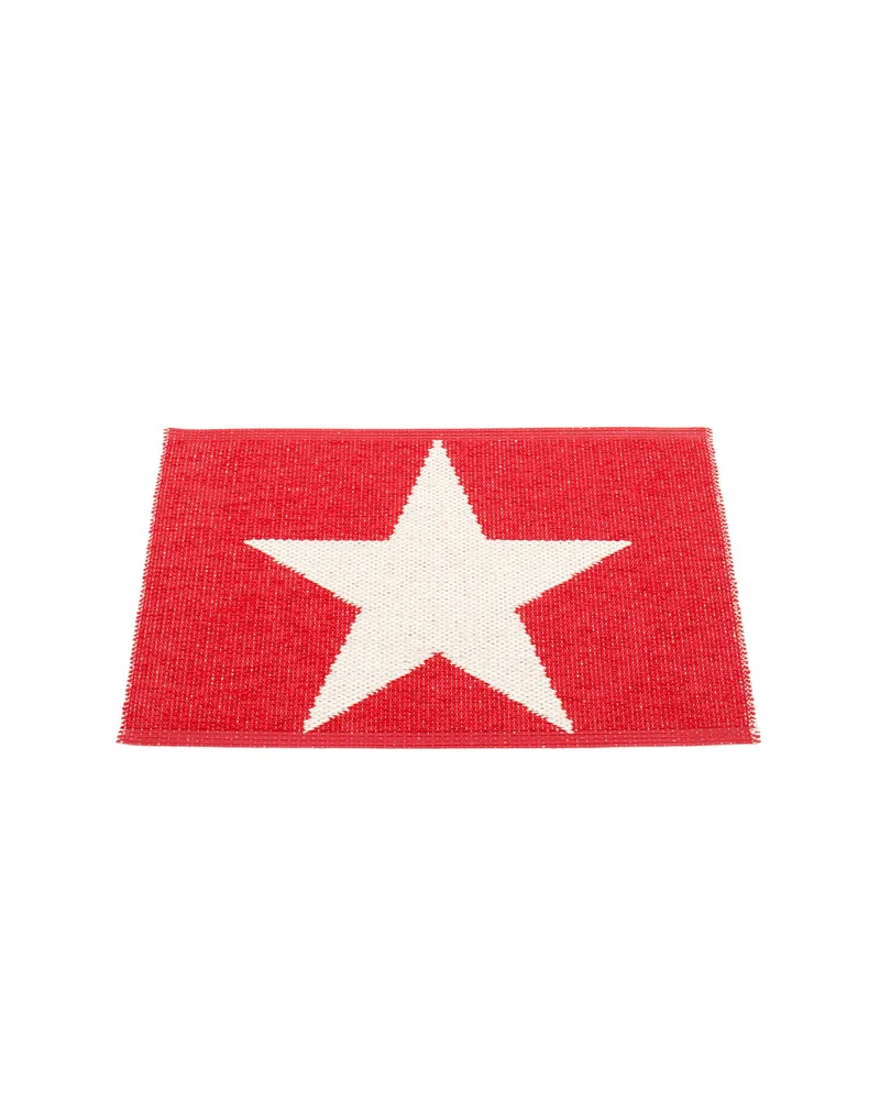 VIGGO ONE Red - Small Rug by Pappelina in Red, Small Rug, 70 × 50 cm – product photo