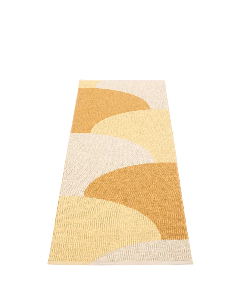 HILL Ochre - Runner Rug van Pappelina in Ochre, Runner Rug, 70 × 180 cm – productfoto