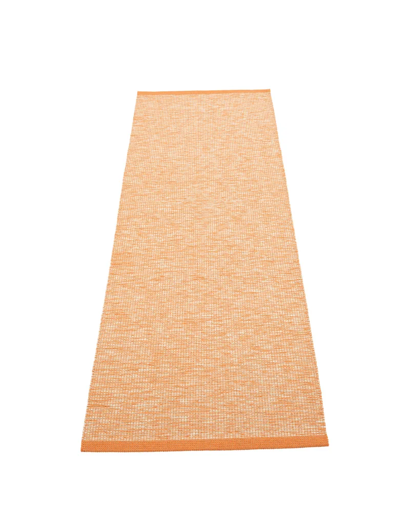 SAM Pale Orange - Runner Rug van Pappelina in Pale Orange, Runner Rug, 70 × 150 cm – productfoto