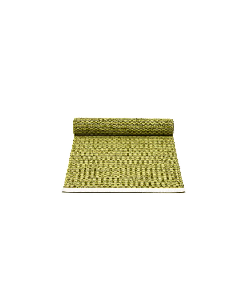 MONO Olive - Table Runner von Pappelina in 36 × 150 cm – Produktfoto