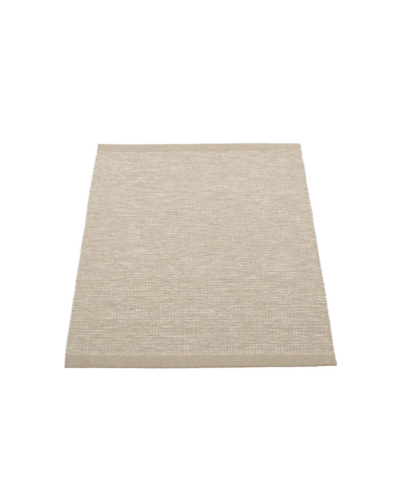 SAM Dark Linen - Small Rug von Pappelina in Dark Linen, Small Rug, 70 × 90 cm – Produktfoto