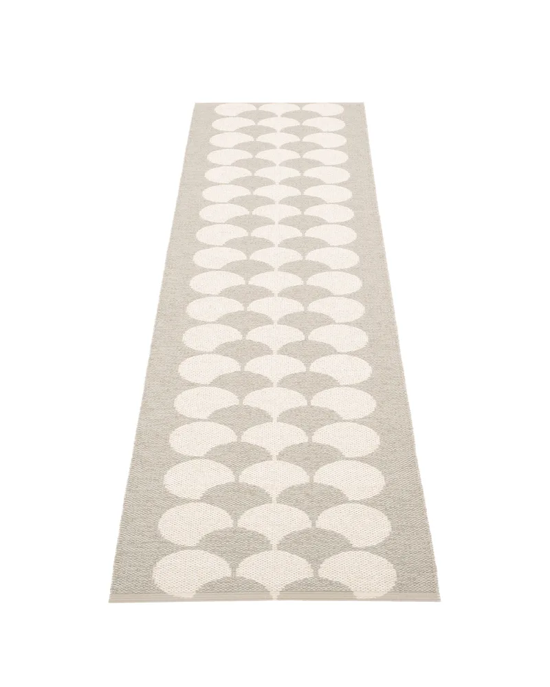 POPPY Linen - Runner Rug by Pappelina in Linen, 70 × 150 cm – product photo