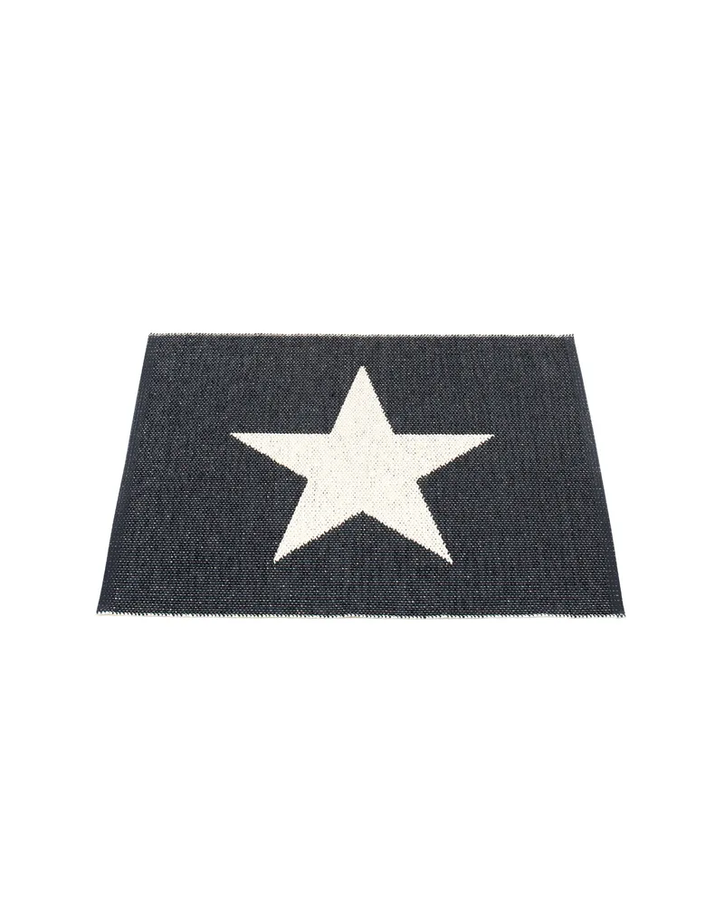 VIGGO ONE Black - Small Rug van Pappelina in Black, Small Rug, 70 × 90 cm – productfoto