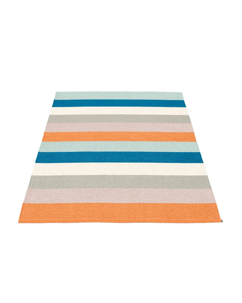 MOLLY Petrol - Area Rug by Pappelina in 140 × 200 cm – product photo
