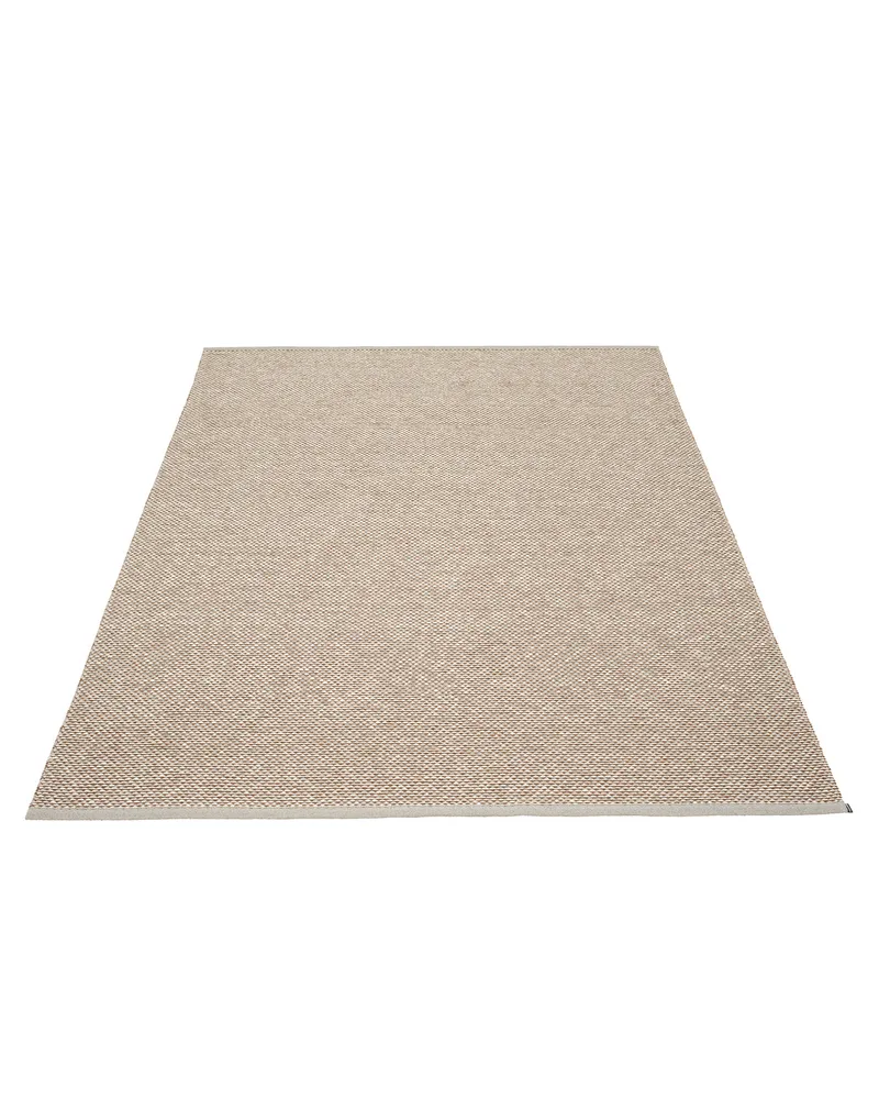 EFFI Warm Grey - Area Rug by Pappelina in Warm Grey, Area Rug, 180 × 260 cm – product photo