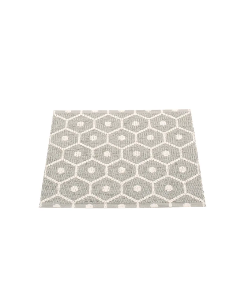 HONEY Warm Grey - Small Rug by Pappelina in Warm Grey, Small Rug, 70 × 60 cm – product photo
