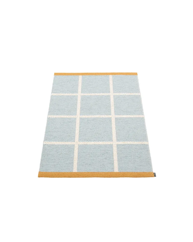 CRISS POP Blue Fog - Runner Rug von Pappelina in Blue Fog, 70 × 100 cm – Produktfoto