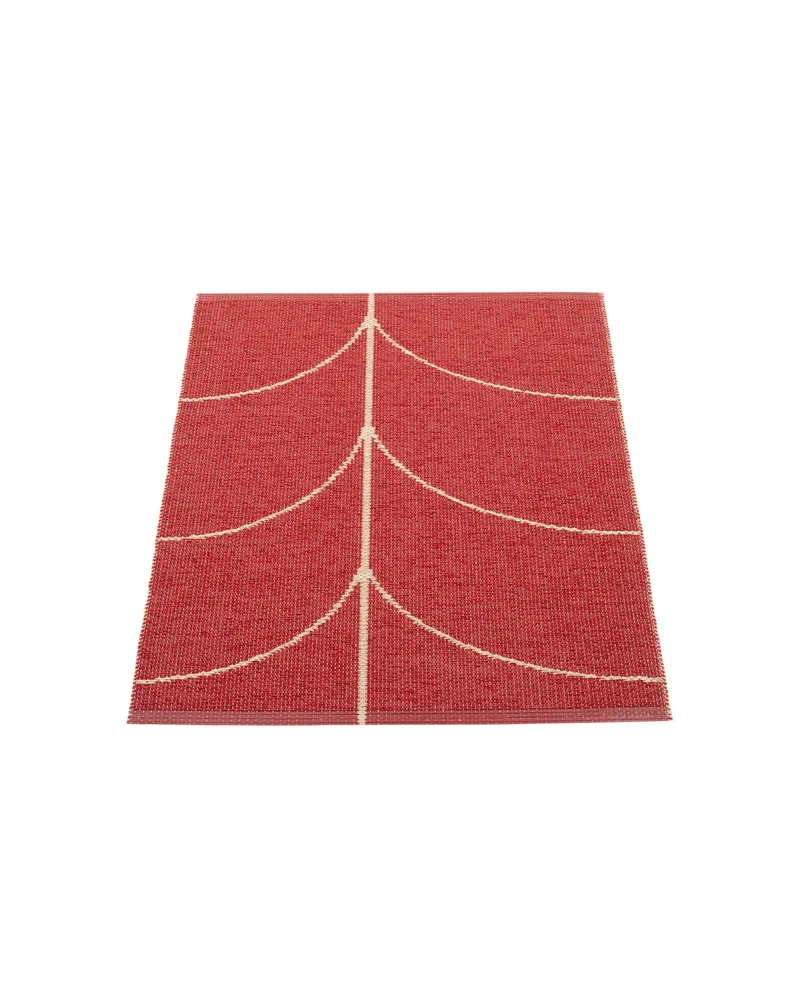 LEIF Berry - Small Rug van Pappelina in Berry, Small Rug, 70 × 90 cm – productfoto