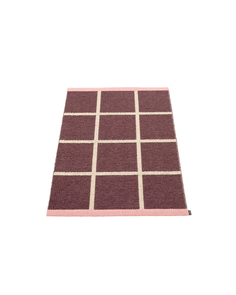 CRISS POP Burgundy - Runner Rug von Pappelina in Burgundy, 70 × 100 cm – Produktfoto