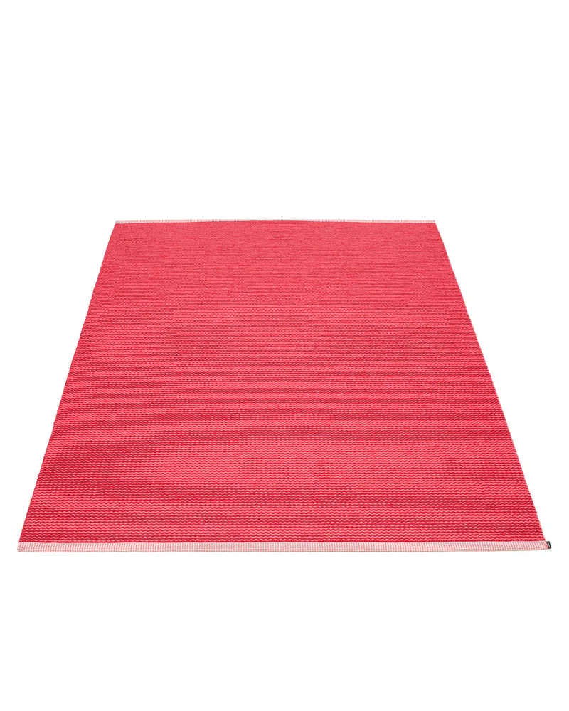 MONO Cherry - Area Rug van Pappelina in 180 × 300 cm – productfoto