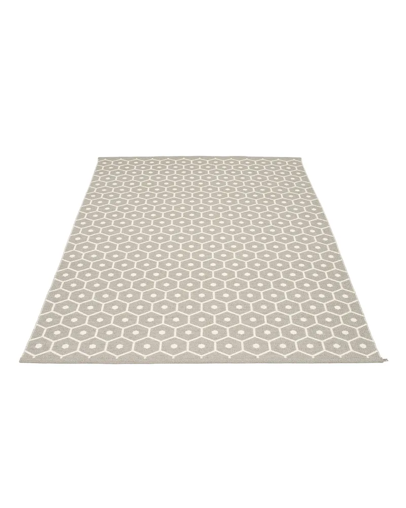 HONEY Warm Grey - Area Rug by Pappelina in Warm Grey, Area Rug, 180 × 260 cm – product photo