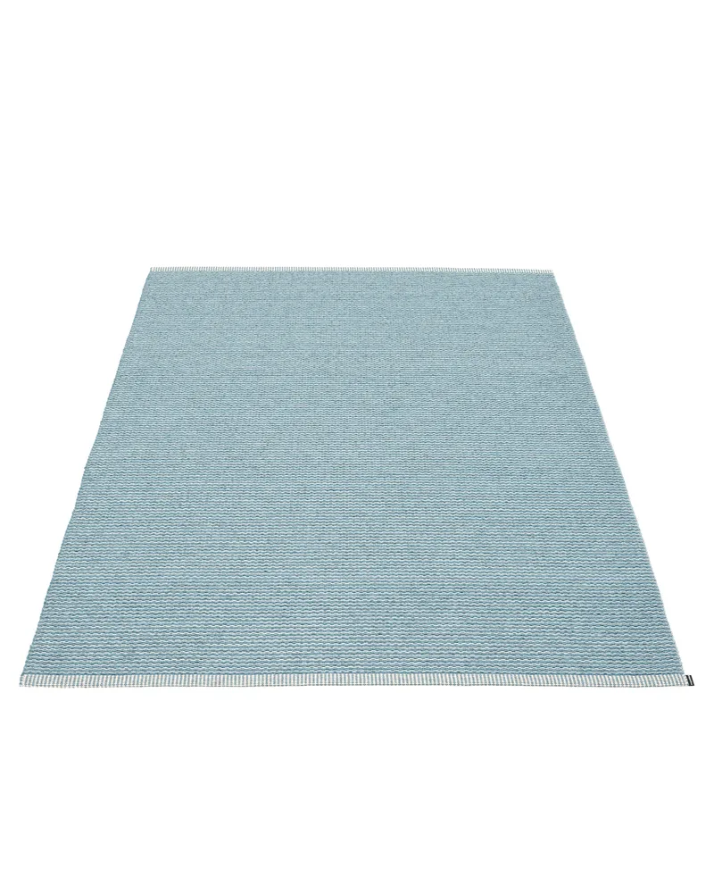 MONO Blue Fog - Area Rug van Pappelina in 180 × 220 cm – productfoto