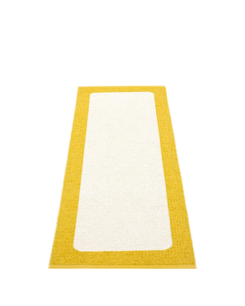ILDA Mustard - Runner Rug von Pappelina in Mustard, Runner Rug, 70 × 120 cm – Produktfoto