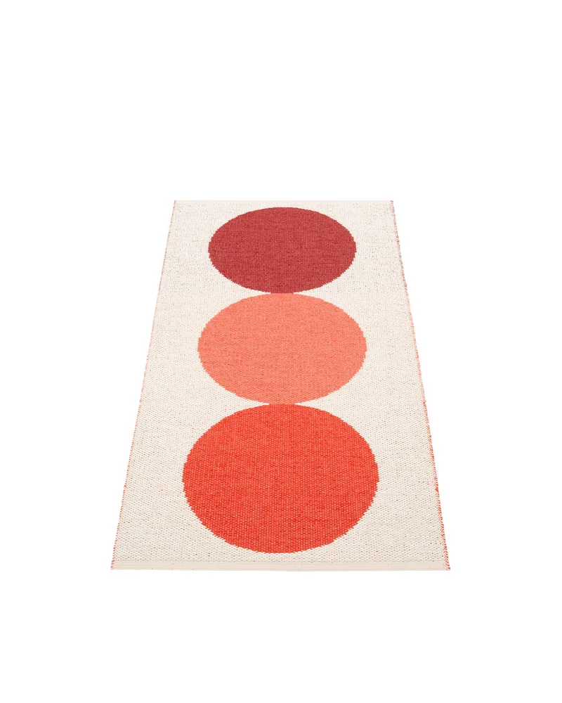 OTTO Berry - Runner Rug by Pappelina in Berry, 70 × 140 cm – product photo
