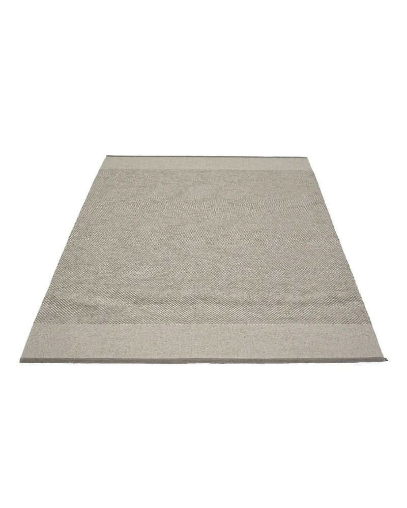 EDIT Charcoal - Area Rug van Pappelina in Charcoal, Area Rug, 180 × 260 cm – productfoto