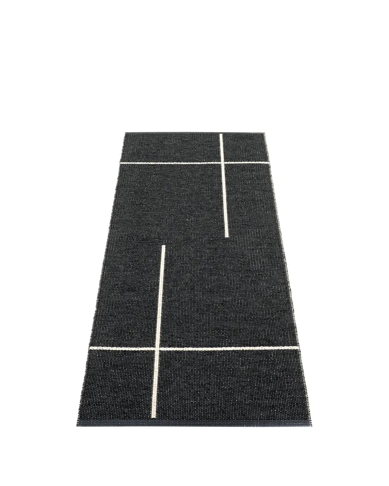 FRED Black - Runner Rug de Pappelina en Black, Runner Rug, 70 × 180 cm – photo du produit