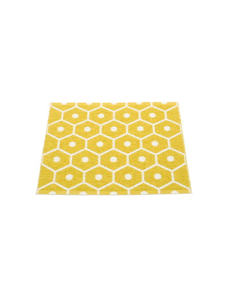 HONEY Mustard - Small Rug de Pappelina en Mustard, Small Rug, 70 × 60 cm – photo du produit