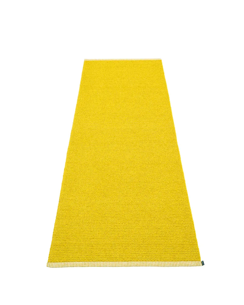 MONO Mustard - Runner Rug van Pappelina in 60 × 150 cm – productfoto