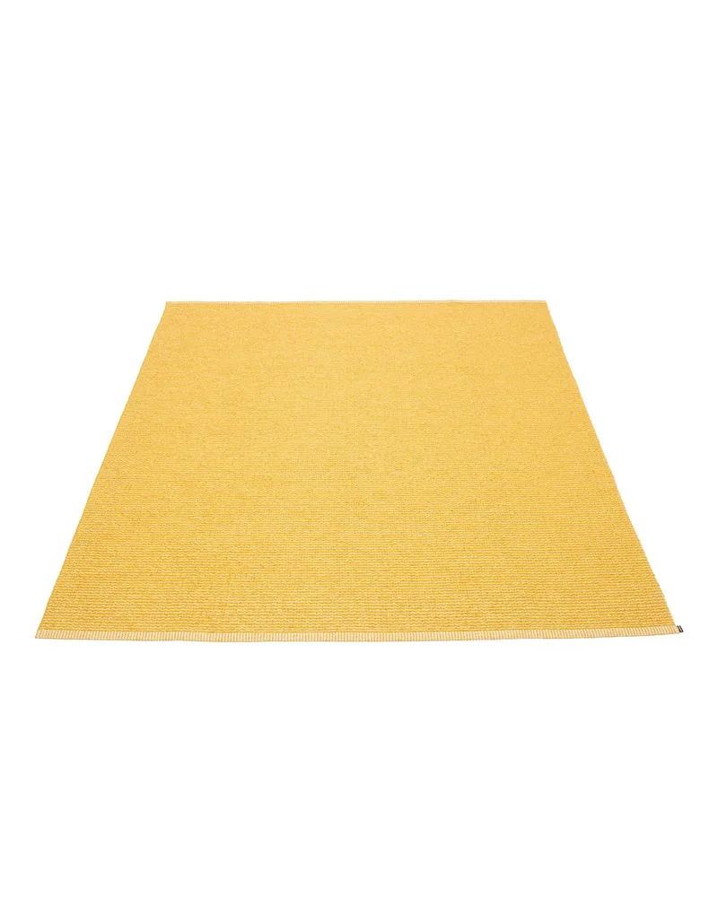 MONO Pale Yellow - Area Rug van Pappelina in 180 × 220 cm – productfoto