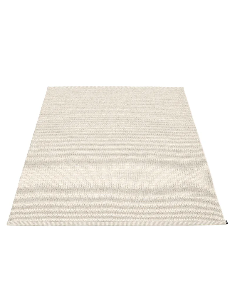 MONO Linen - Area Rug von Pappelina in 180 × 220 cm – Produktfoto