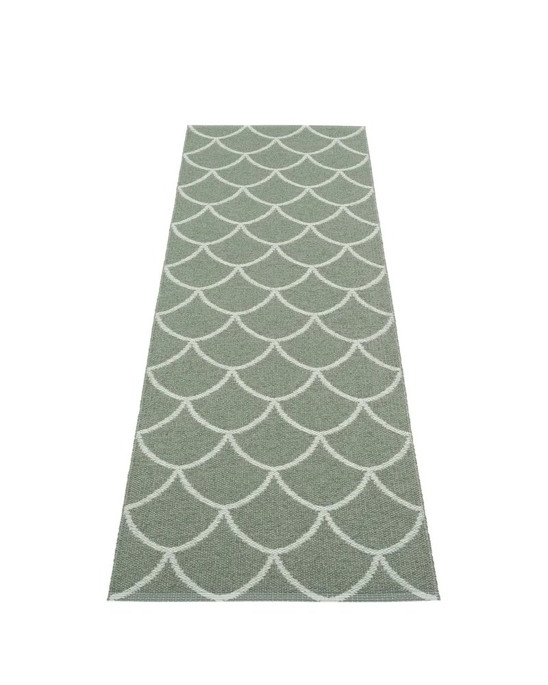 KOTTE Army - Runner Rug von Pappelina in Army, Runner Rug, 70 × 150 cm – Produktfoto