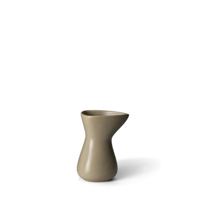Signature Jug, Small van Ro Collection in Soft sand – productfoto