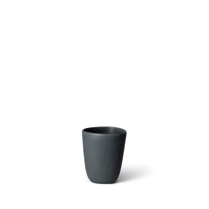 Signature Cup, Tea by Ro Collection in Deep ocean – product photo