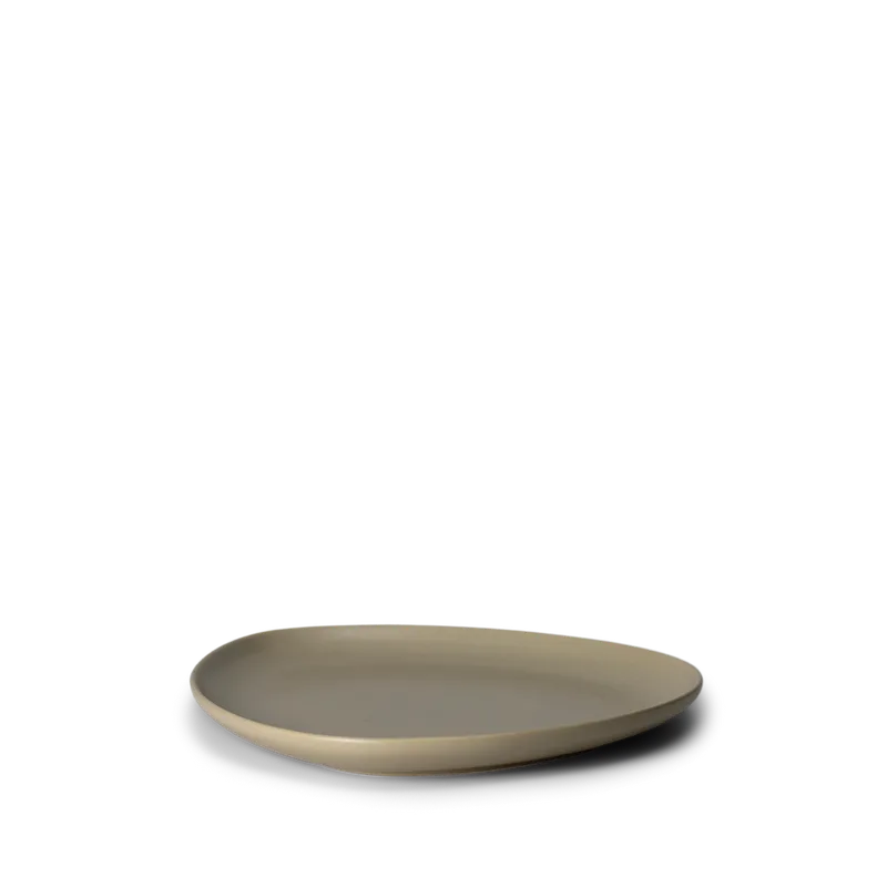 Signature Plate, Lunch by Ro Collection in Soft sand – product photo