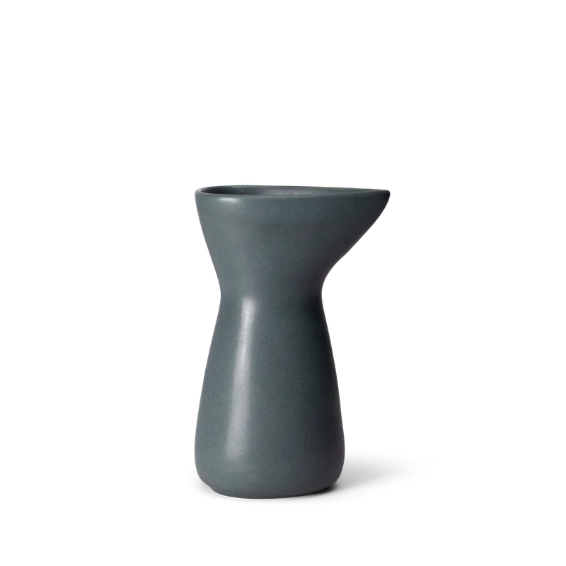 Signature Jug, Large van Ro Collection in Deep ocean – productfoto