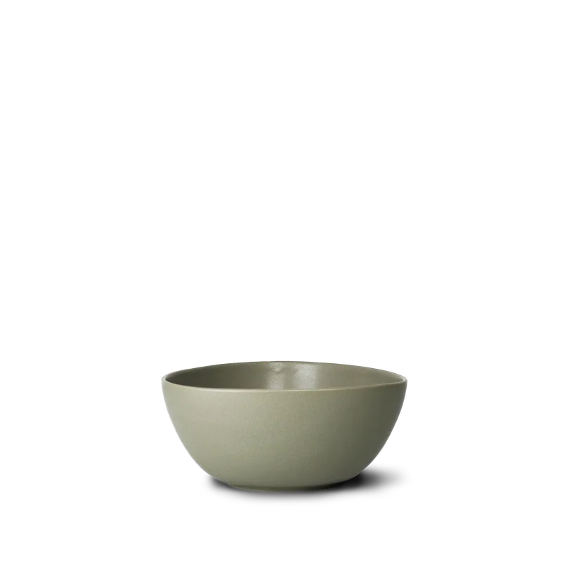 Signature Serving Bowl, Large van Ro Collection in Pale green – productfoto