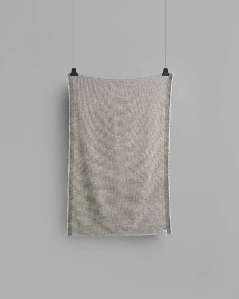 Una by Røros Tweed in Grey – product photo 1 of 3